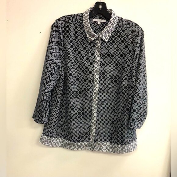 SUNG BY ALFRED SUNG BLOSE WHITH BUTTONS DOWN in size large - Picture 1 of 6